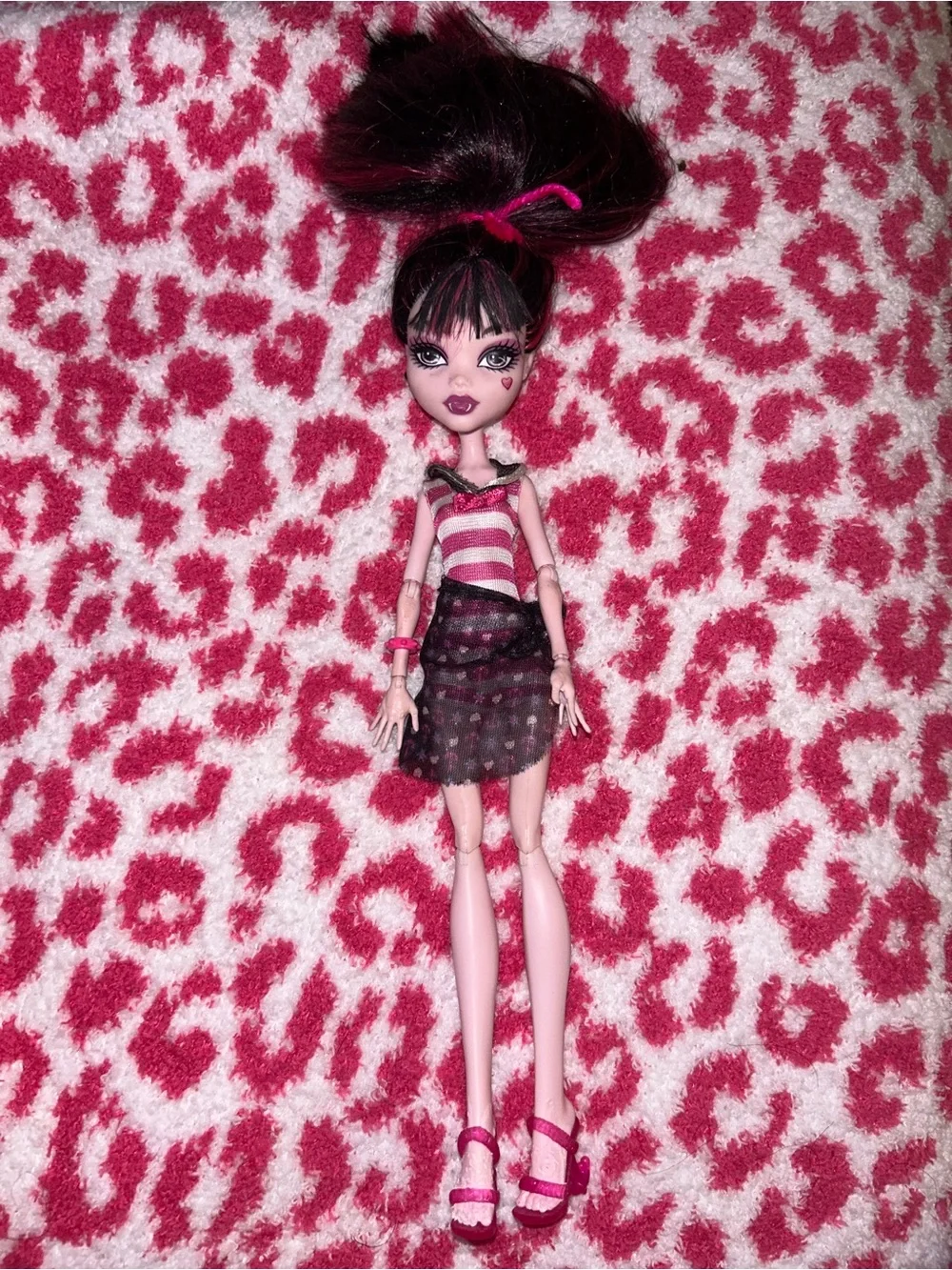 Skull Shores Draculaura